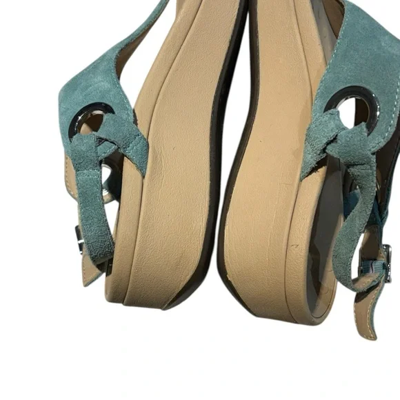 Vionic Jolie Teal and Tan Women's Sandals size 9 - Picture 9 of 10
